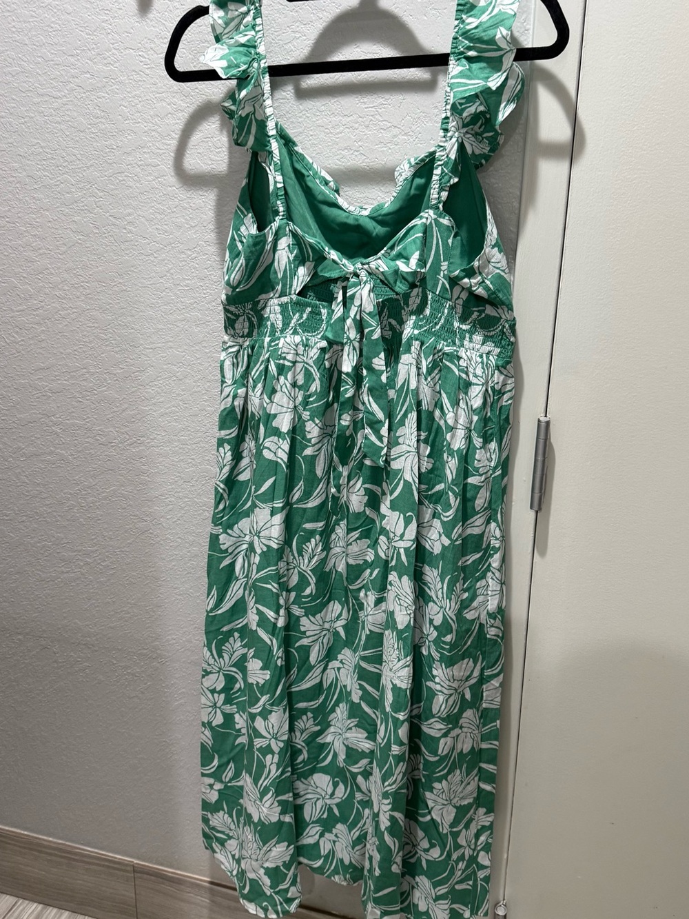 American Eagle Outfitters Green and White Floral Sundress with Ruffle Straps